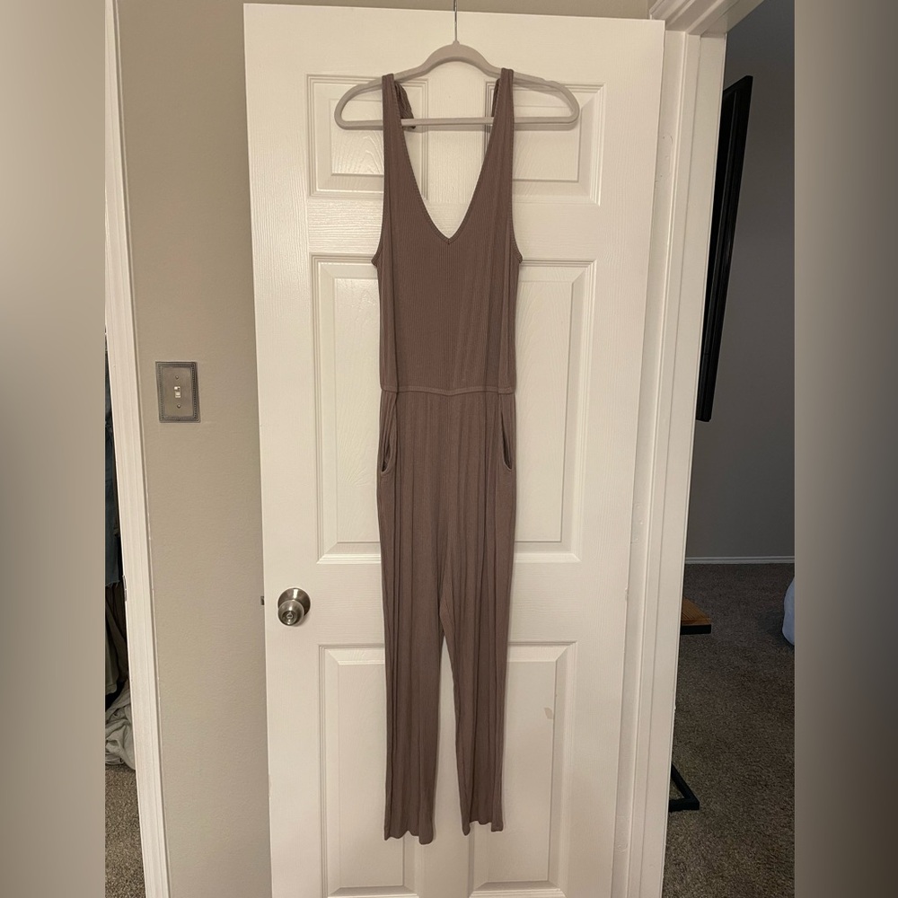 Mocha jumpsuit - Size M